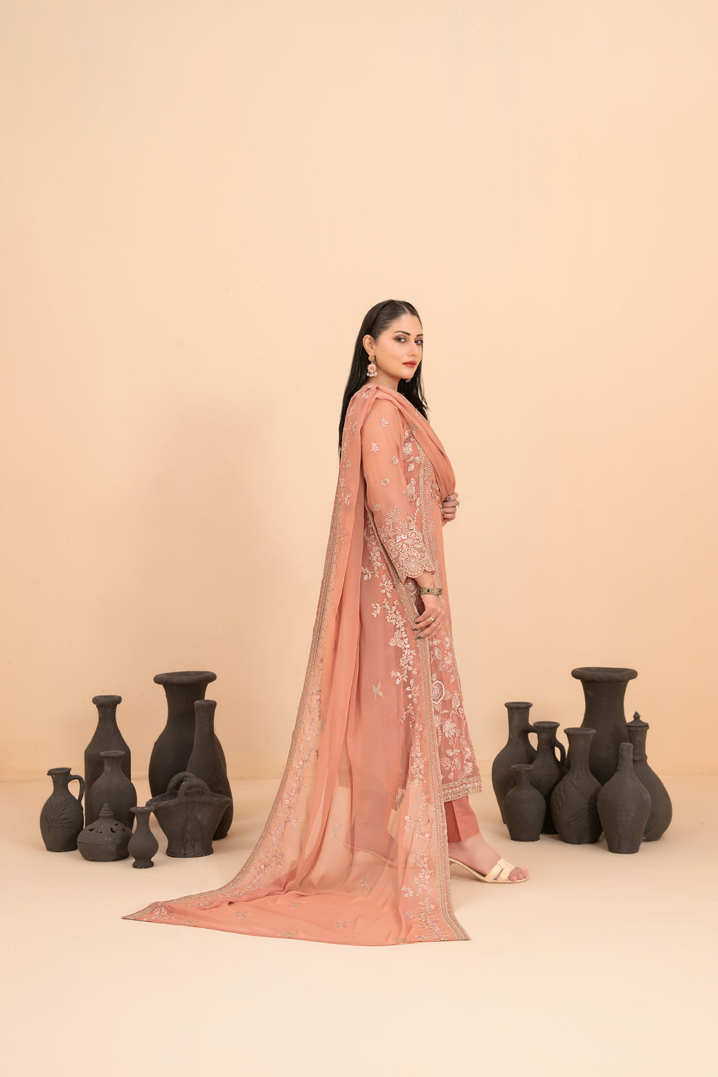 050A9048_7aa2a18c-a846-40c0-a3ab-95f7b625be76(2)